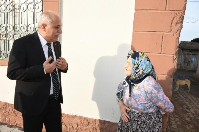 83 Yaşındaki Nedime Nineden Duygulandıran Sözler: "Devletimiz Güçlü Olsun Bize Yeter"