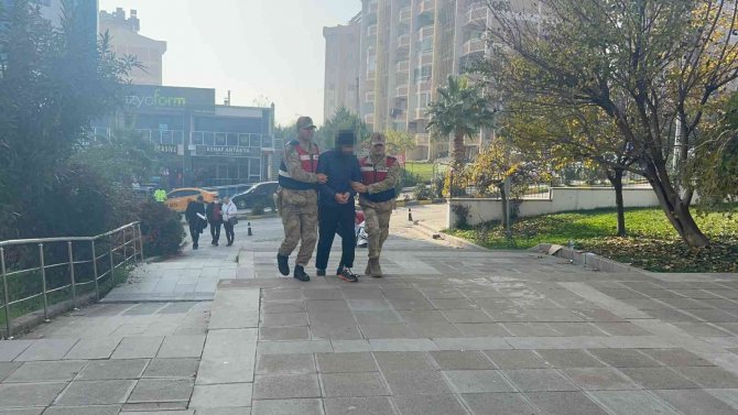 Kırmızı Bültenle Aranıyordu