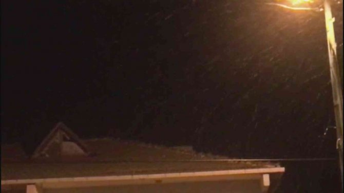 İ̇stanbul’da Mevsimin İlk Karı Silivri’ye Düştü