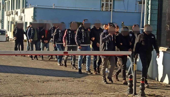 Çok Sayıda Uyuşturucu Ele Geçirildi
