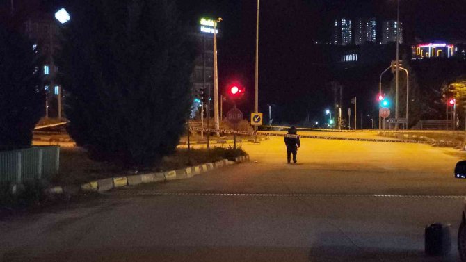 Jandarma Binası Yakınındaki Şüpheli Çanta Polisi Harekete Geçirdi
