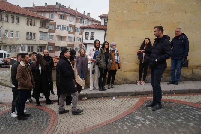 Bu Projeyle Üniversite Öğrencileri Kastamonu’nun Tarihini Tanıyor