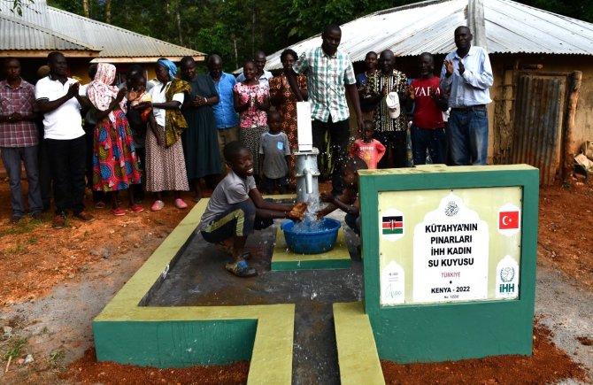 Kenya’da Açılan Su Kuyusuna ’Kütahya’nın Pınarları’ İsmi Verildi