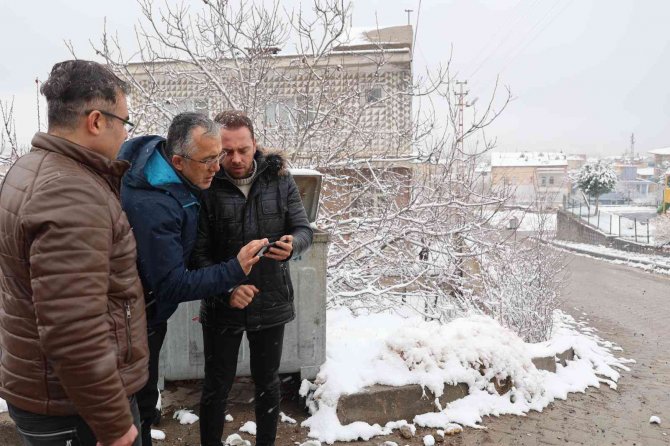 Başkan Savran, Kıratlıoğlu Ve Mehmet Akif Ersoy Mahallelerinde Vatandaşlarla Bir Araya Geldi