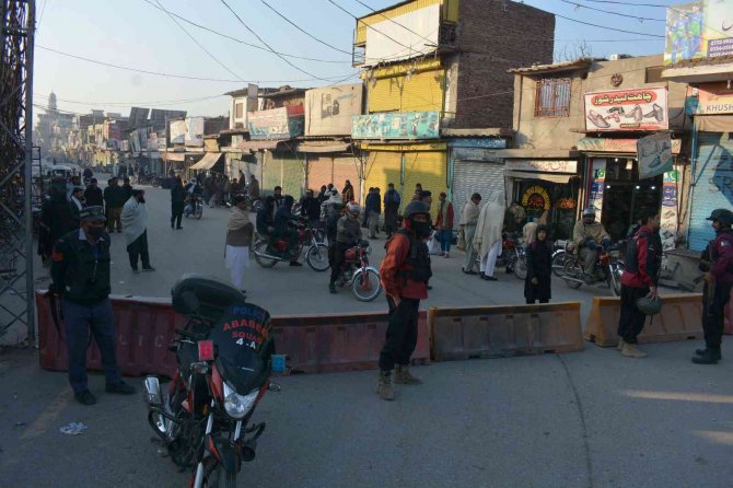 Pakistan’daki Rehine Krizi Yaklaşık 48 Saat Sonra Sona Erdi: 35 Ölü, 10 Yaralı