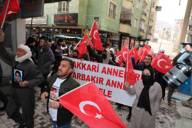 Hakkarili Annelerin Evlat Nöbeti 38’inci Haftada