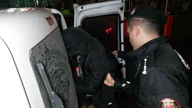 Samsun’da Otelin Kasasından Hırsızlık Yapan 2 Kişi Tutuklandı