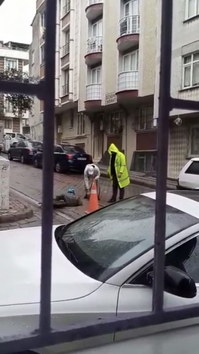 İ̇stanbul’da “Bakım Yapıyoruz” Yalanıyla Kablo Çalan Hırsızlar Yakalandı