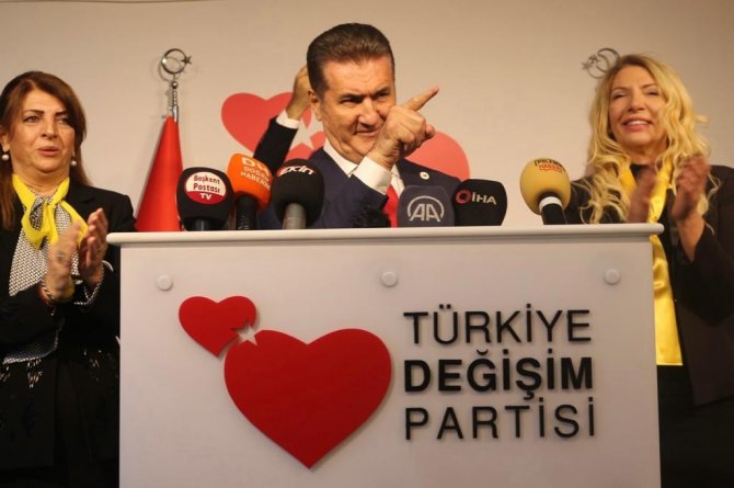 Tdp Lideri Sarıgül: “Bir Başka Siyasi, Bir Başka Partiyi Popülist Politika Yaparak Dışarıdan Yönetmeye Kalkmamalıdır”