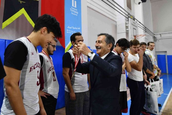 Gençlik Basketbol Turnuvası Sona Erdi