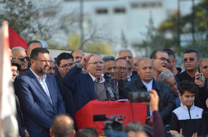 Tunus’ta Hükümet Karşıtı Protesto