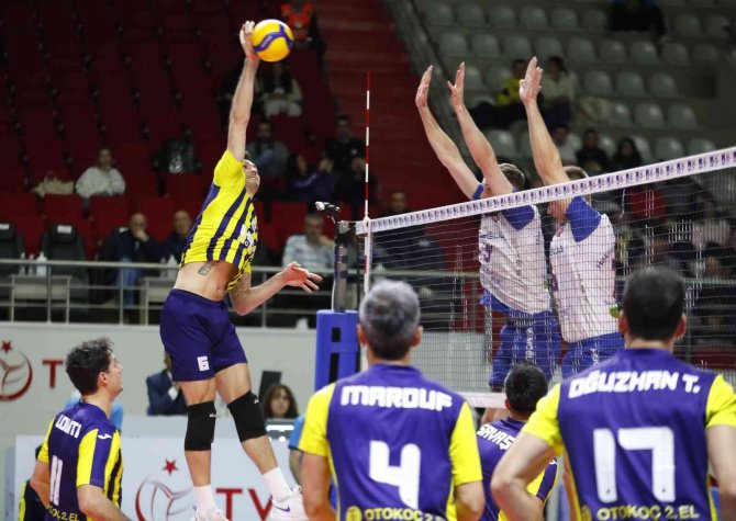 Axa Sigorta Kupa Voley: Fenerbahçe Hdı Sigorta: 3 - Hekimoğlu: 1
