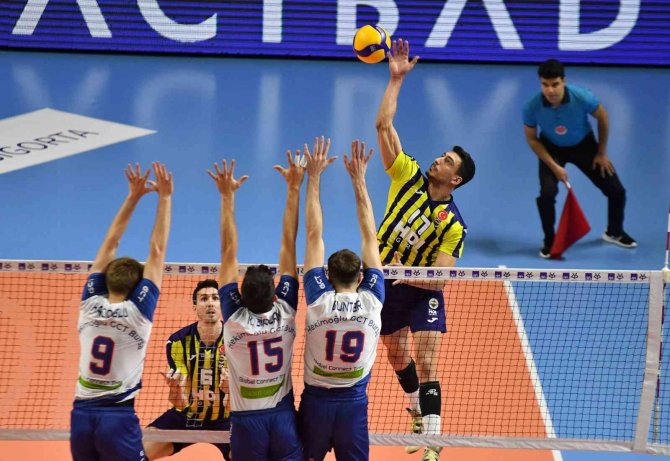 Axa Sigorta Kupa Voley: Fenerbahçe Hdı Sigorta: 3 - Hekimoğlu: 1