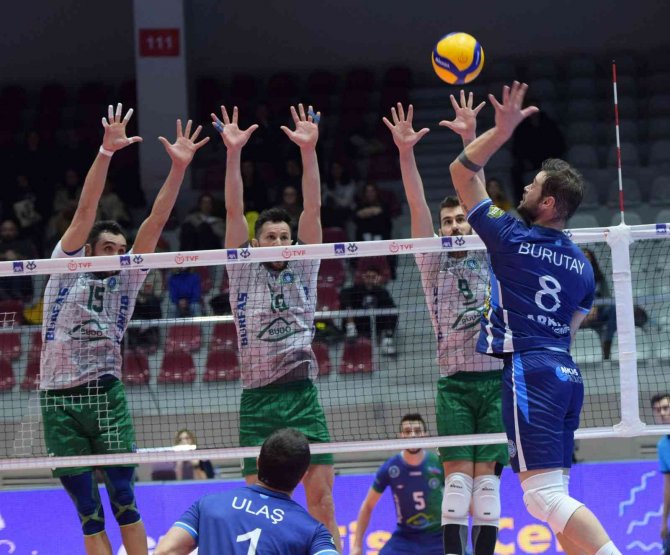 Axa Sigorta Kupa Voley: Arkas Spor: 3 - Bursa Büyükşehir Belediyespor: 1