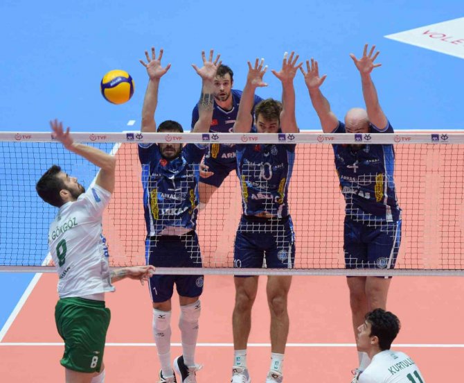 Axa Sigorta Kupa Voley: Arkas Spor: 3 - Bursa Büyükşehir Belediyespor: 1