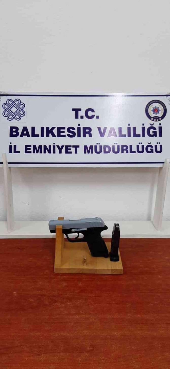 Balıkesir’de 17 Şahsa ’Huzur’ Operasyonu