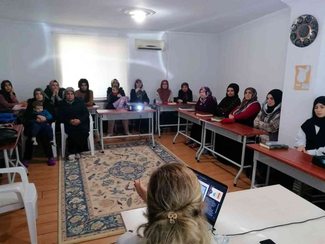 Başiskele’de Aileler Bilinçleniyor