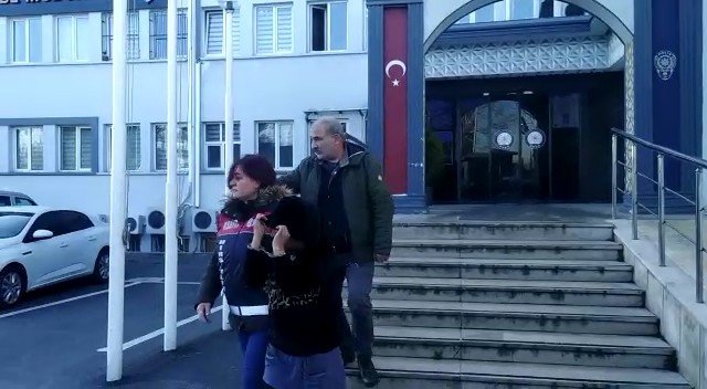 Bursa’da Halk Otobüsündeki Hırsızlık Anı Kameralarda