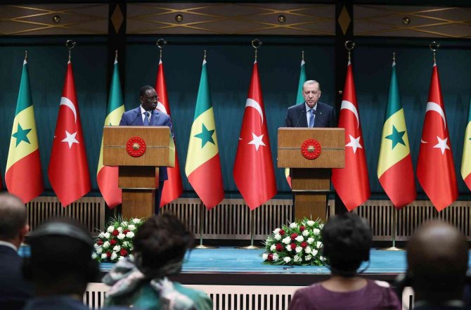 Cumhurbaşkanı Erdoğan: "Senegal İle İkili Ticaret Hacmimizi En Kısa Sürede Bunu 1 Milyar Dolara Çıkarmayı Hedefliyoruz"