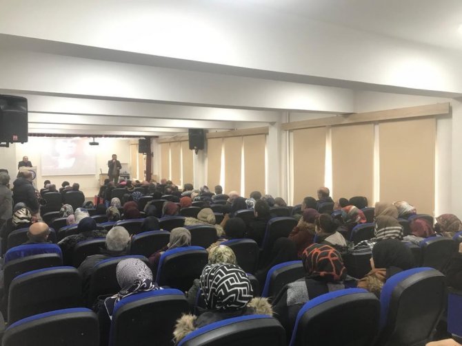 ‘Aile Okulu Projesi’ İle Velilere Yönelik Eğitimler Düzenlendi