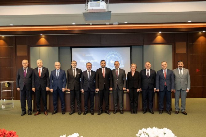 Erü’nün De Paydaş Olduğu Dijital İ̇novasyon İ̇ş Birliği Platformu Protokolü İmzalandı