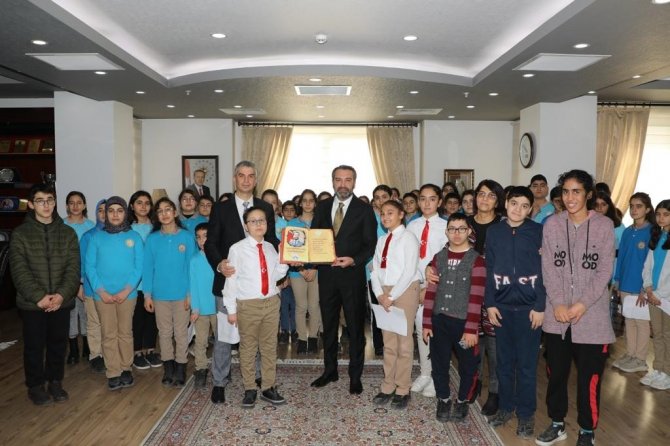 Başkan Şerifoğulları, “Şehri İmar Ederken Gönülleri Mutlu Etmek Benim İçin Çok Önemli”