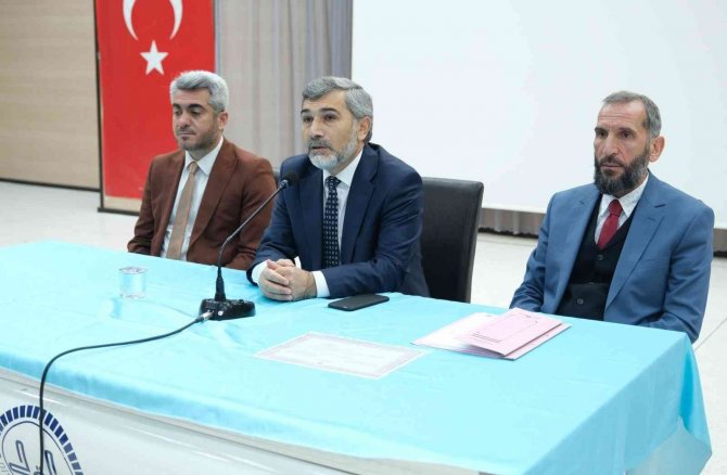 Aralık Ayı Mutat Personel Toplantısı Yeni Müftü Gül Başkanlığında Yapıldı