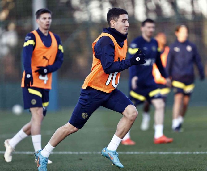 Fenerbahçe, Trabzonspor Maçı Hazırlıklarına Başladı