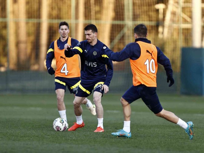 Fenerbahçe, Trabzonspor Maçı Hazırlıklarına Başladı