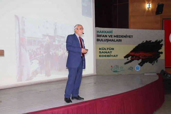 Yazar Turan: "Öğrenciler, Öğretmenlerin Canlı Aynalarıdır”