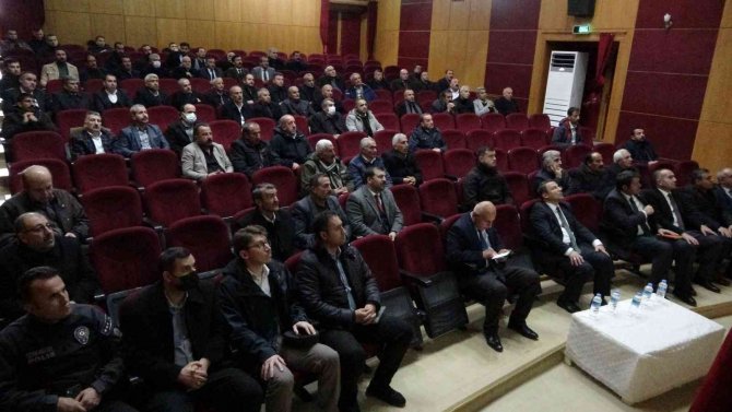 Yüksekova Müftülüğünden ‘Bilgilendirme Ve İ̇stişare’ Toplantısı