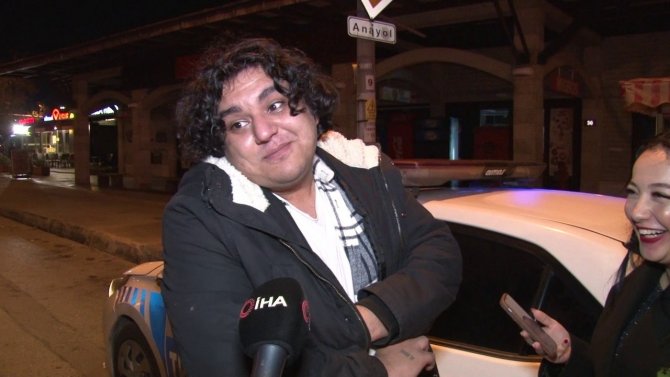 Kadıköy’de Denetime Takılan Vatandaştan Muhabire İlginç Tepki: “Ben Instagrammer’im Ekmek Çıkmaz Sana Benden"