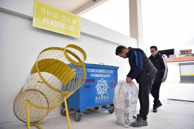 Karesi Belediyesi Atık Getirme Merkezine İlk Atıklar Geldi