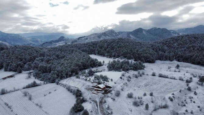 Beyaza Bürünen Kastamonu’nun Yüksek Kesimleri Havadan Görüntülendi