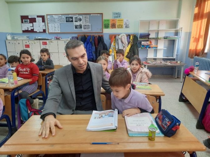 Kaymakam Çiçek: "Eğitime Büyük Önem Veriyoruz”