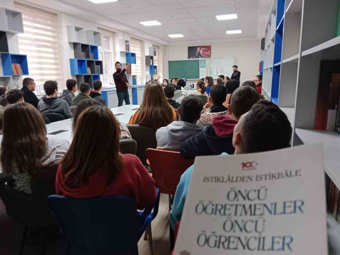 ‘Bir Yazar Bin Okul’ Projesi Tomarza’da
