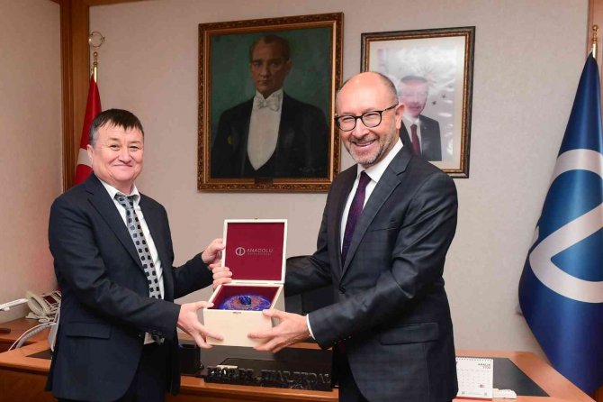Kazakistan Esil Üniversitesi’nden Anadolu Üniversitesine Ziyaret