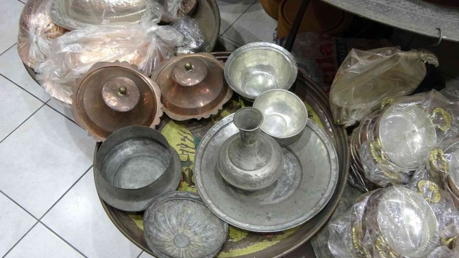Bakırcılar Çarşısı’nın Tek Bakır Ustası