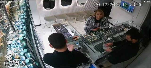 Kuyumculara Sahte Zincir Sattı, Tanınmamak İçin Her Kuyumcuya Başka Kılıkta Girdi