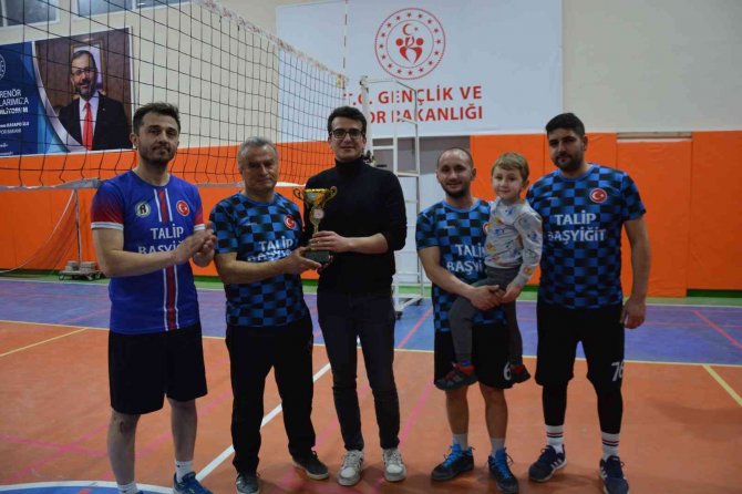 Filede Şampiyon Selendi Belediyespor Oldu