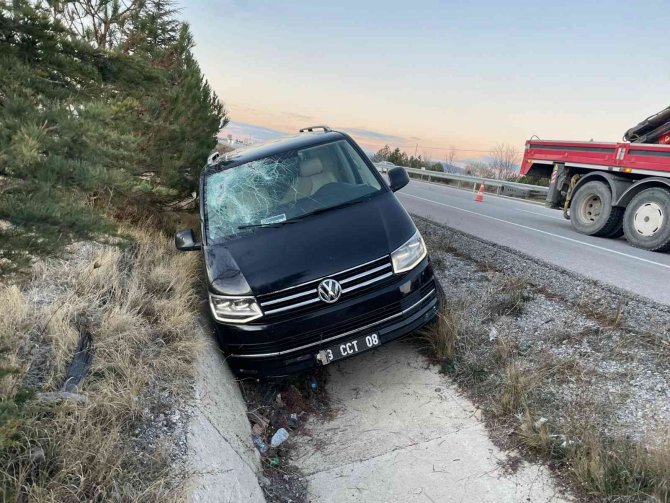 Nazilli Belediye Başkanı Afyonkarahisar’da Kaza Yaptı