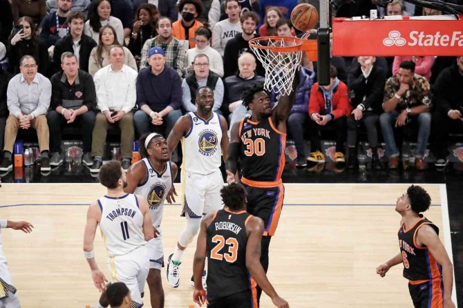 New York Knicks’i, Golden State Warriors Da Durduramadı