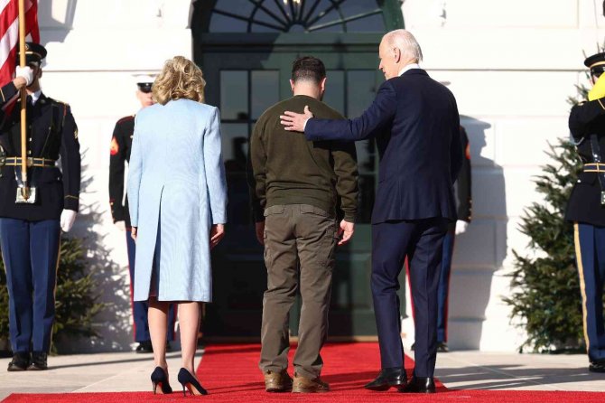 Zelenskiy Ve Biden Arasındaki İkili Görüşme Başladı