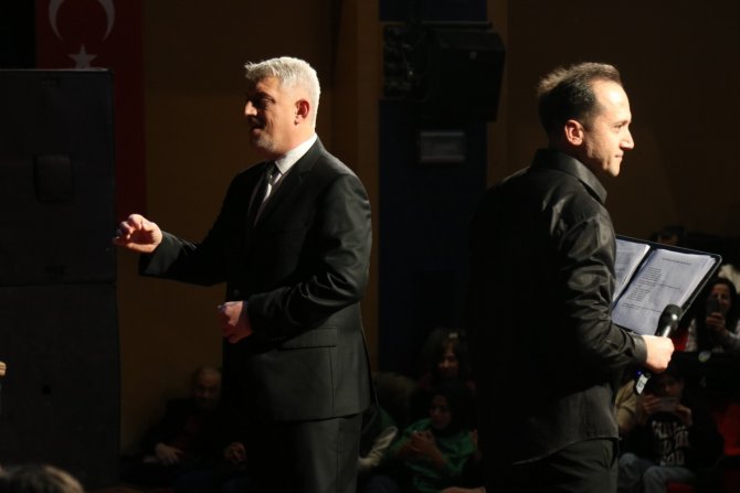 Öğretmen Ve Öğrencilerden Türk Halk Müziği Dinletisi