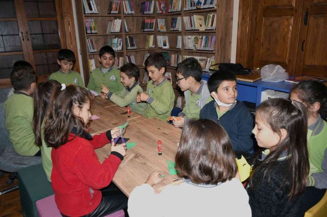 Seyakmer’de Çocuklar Hem Öğreniyor Hem Eğleniyor