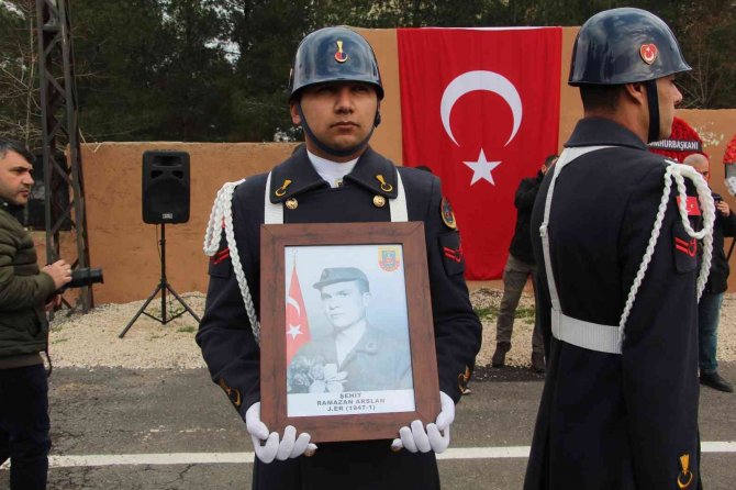 Siirt’te Defnedilen Askerin Naaşı 56 Yıl Sonra Memleketi Bolu’ya Uğurlandı