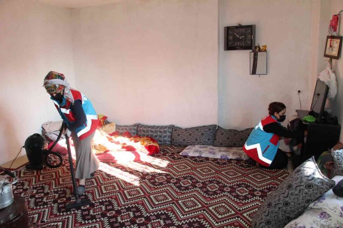Şırnak’ta 370 Haneye Evde Bakım Hizmeti