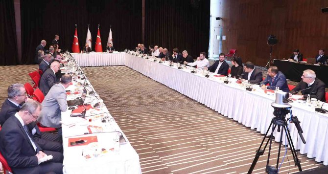 İ̇lk Kez Süper Lig Kulüp Başkanlarıyla Birlikte Dijital Hakem Ataması Yapıldı