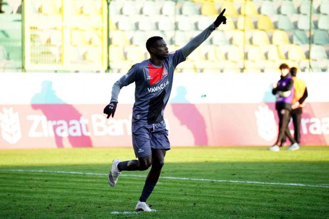 Ziraat Türkiye Kupası: Karagümrük: 3 - Uşakspor: 0