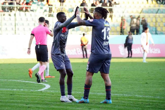 Ziraat Türkiye Kupası: Karagümrük: 3 - Uşakspor: 0